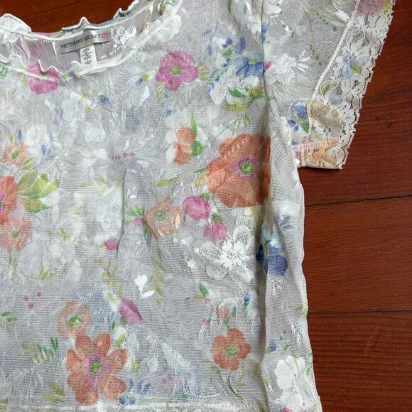 Victorias Secret vtg. 90s Cream Floral Lace Boxy Top with Short Seeves Size L - Picture 5 of 5